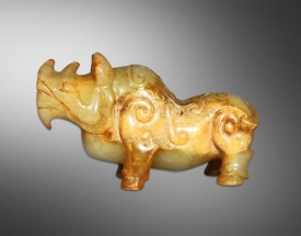 和(hé / huò)田白玉乘犀而(ér)入圓雕