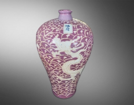 茄皮釉龍紋梅瓶